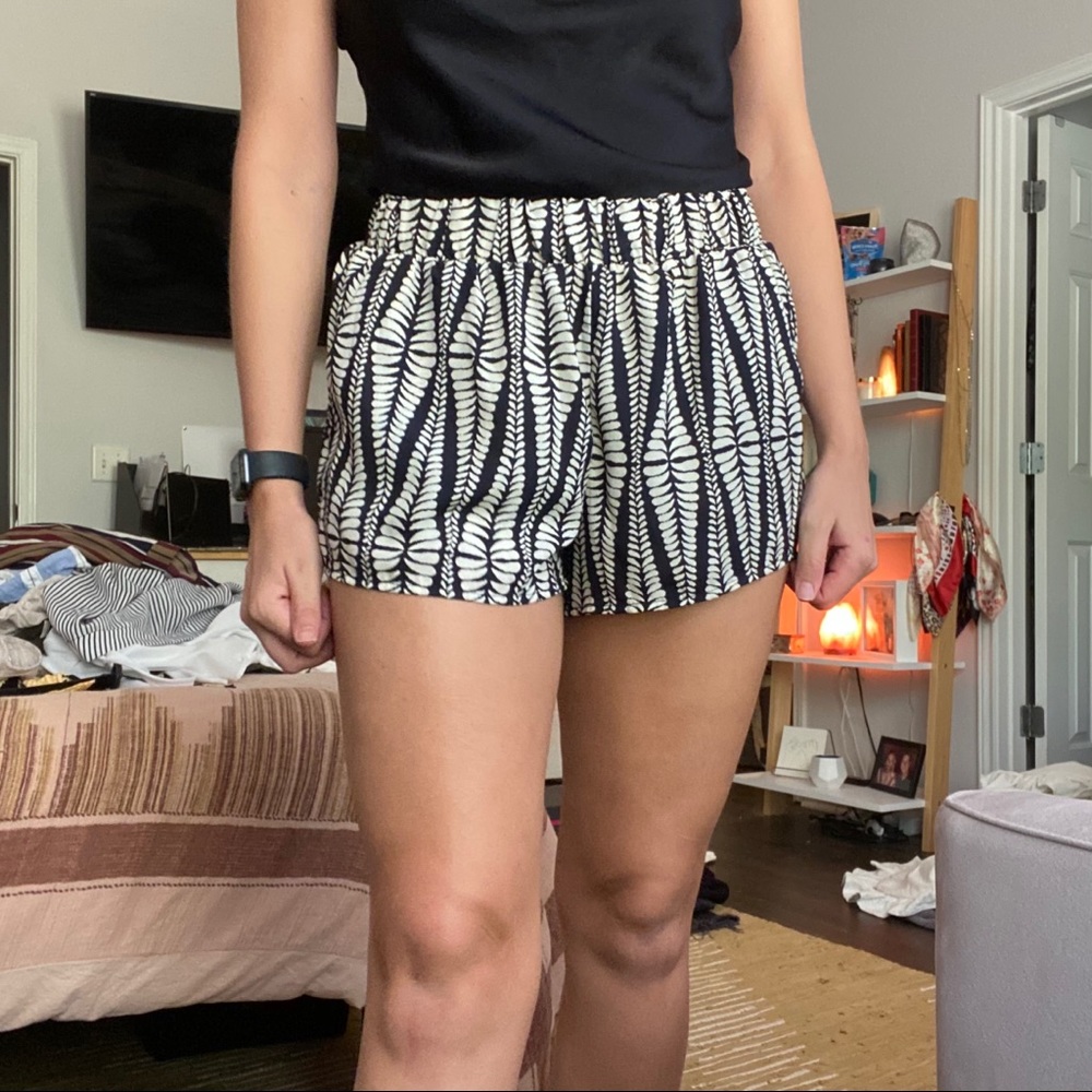 Black and off white pattern shorts